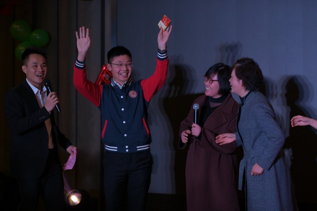 4